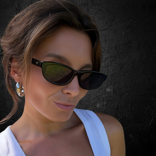 'Gia' ft. Gloss Black w. Black Lens