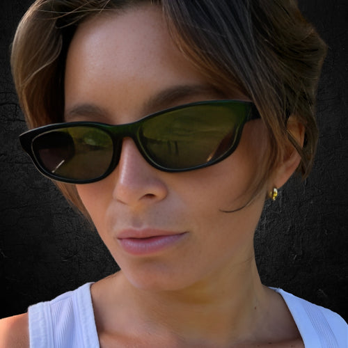 'Gia' ft. Gloss Black w. Black Lens
